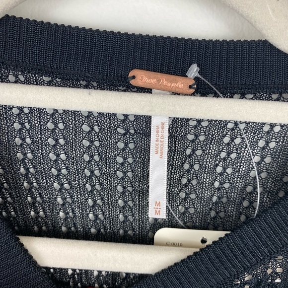 NWT Free people H20 Crewneck Pullover Sweater open knit white found moon M - Picture 6 of 7